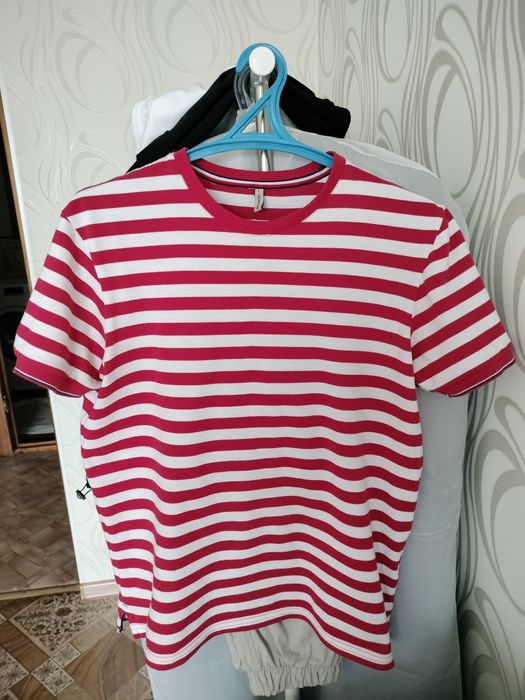 Продам футболки  Thomas