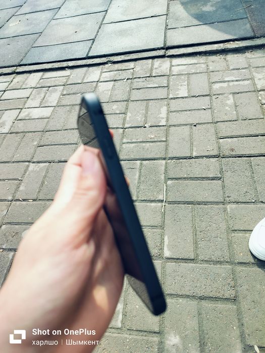 Телефон айфон 7 сатлады