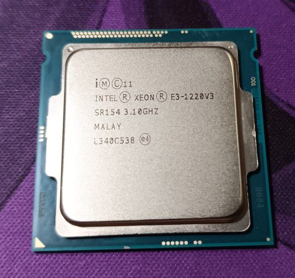 Intel Xeon E3-1220 v3 (i5)