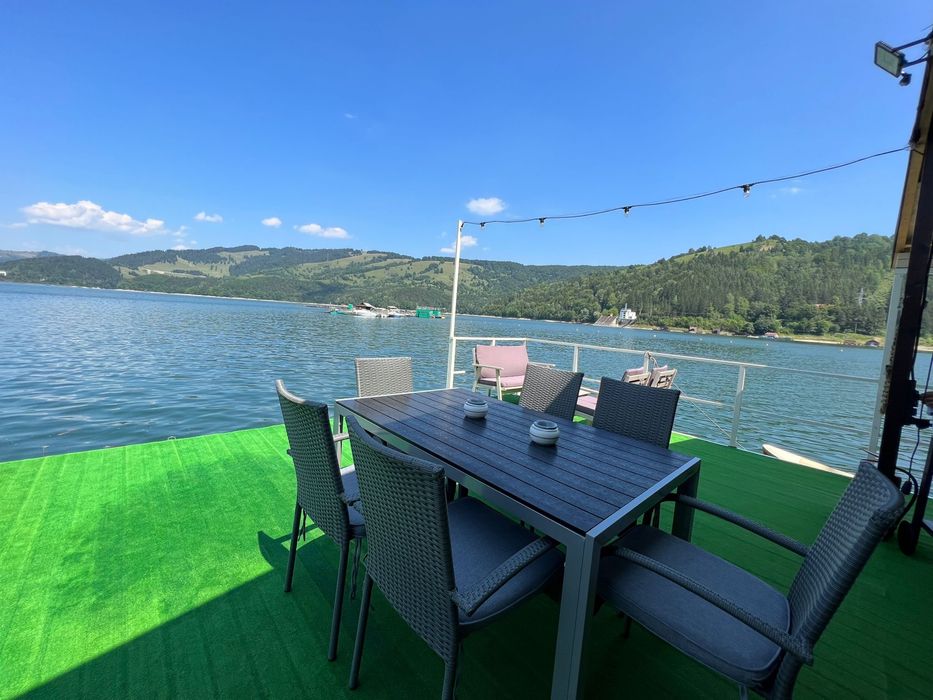 Ponton plutitor 2 camere,2 bai,terasa.Ponton echipat complet,inmatricu