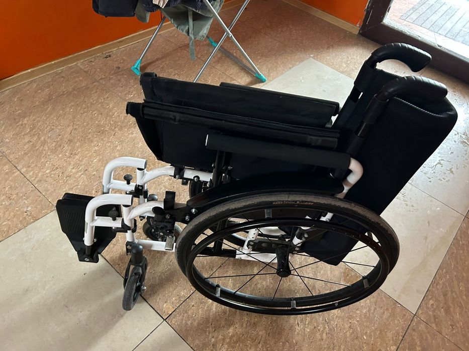 Инвалидный коляска