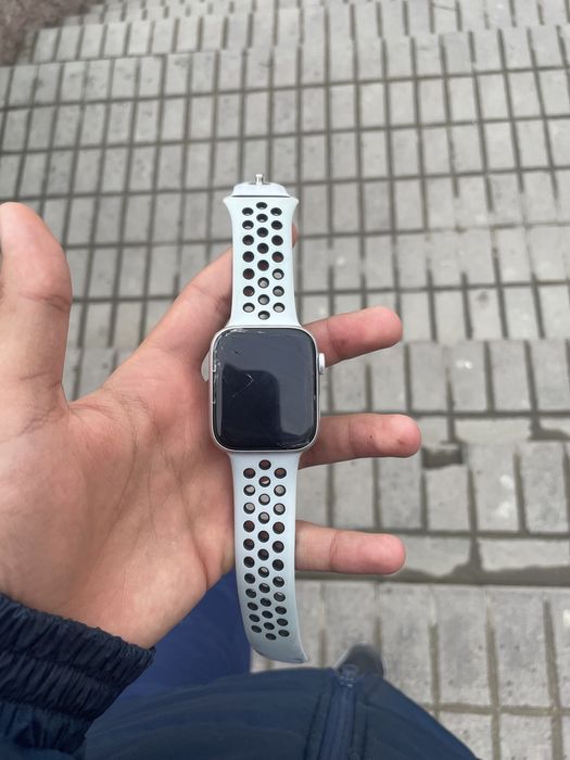 apple watch se nike 44 mm
