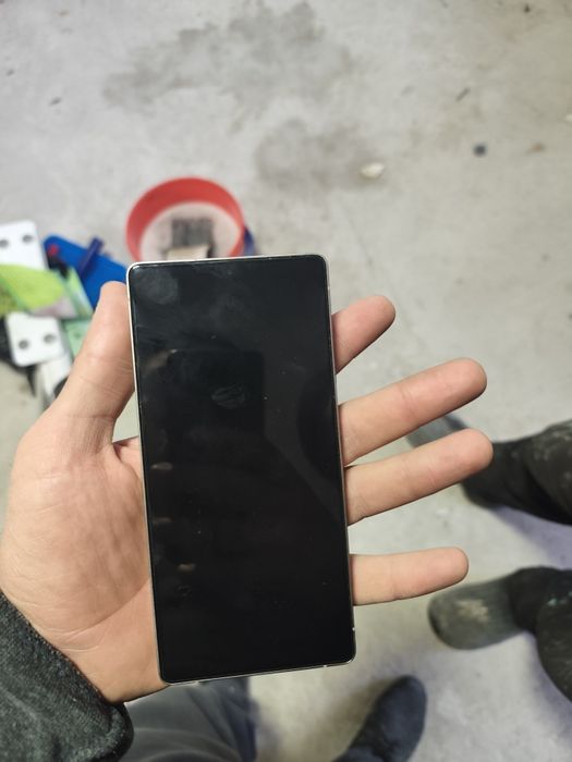 Samsung 25 ultra holati ideal