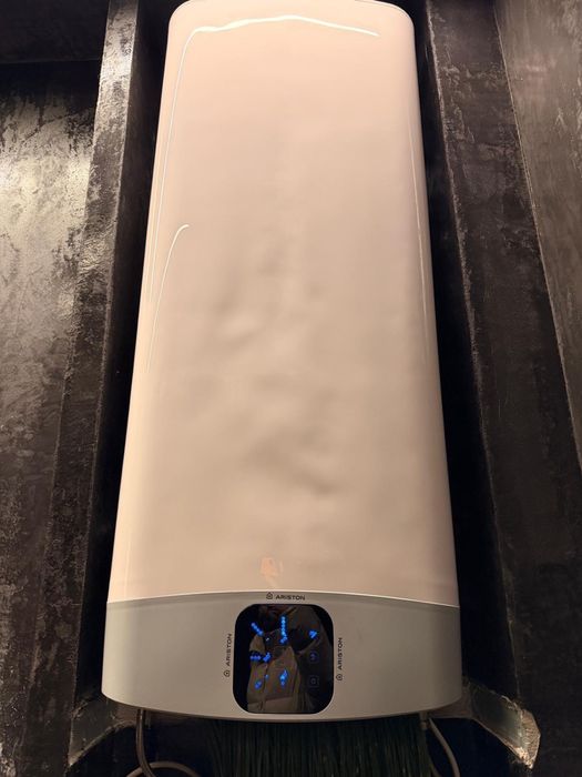 Boiler 100 l  Ariston