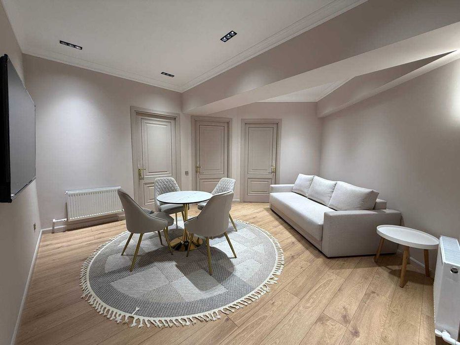 3/7/10 ЖК Silk Road! Укомплектовано с мебелью, ор-н Буз базар (НБ)