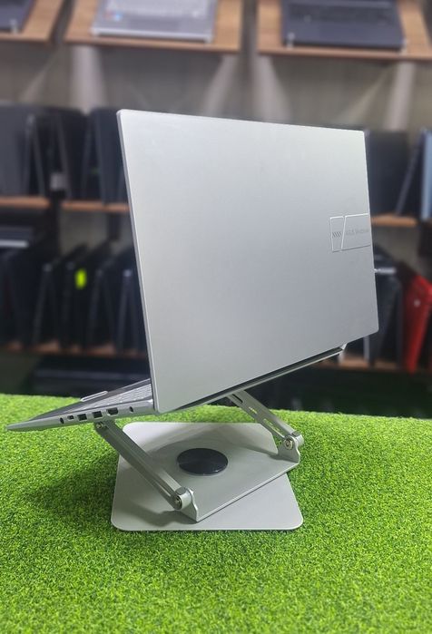 Sotiladi: Asus vivobook 16/512