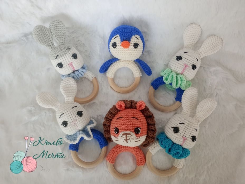 Ръчно плетени дрънкалки