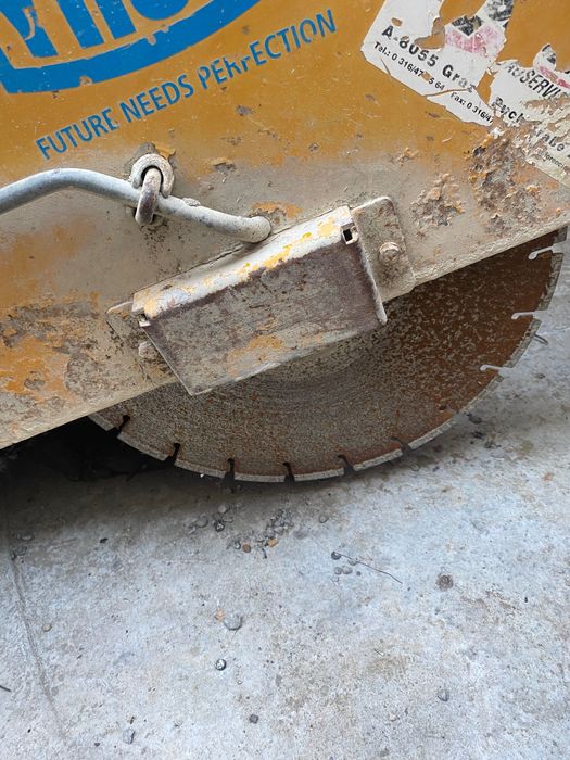 Mașina de tăiat beton