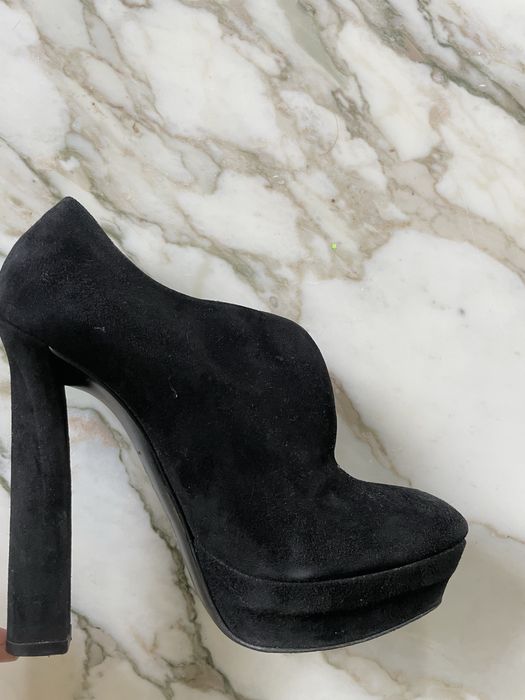 BOTTEGA VENETA botine piele intoarsa (pret noi 7000 lei)