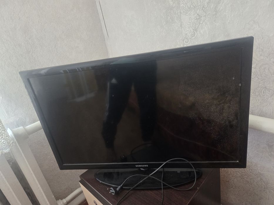 Продам б/у телевизор