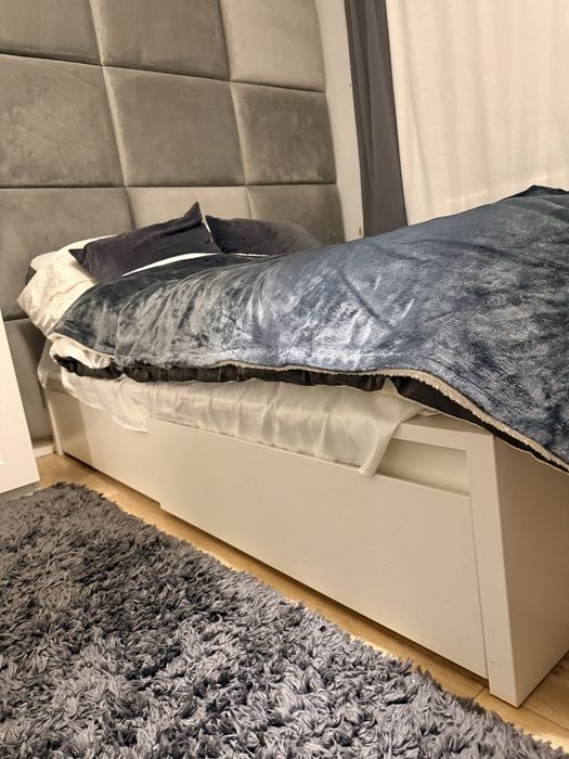 Vand pat cu saltea in stare foarte buna