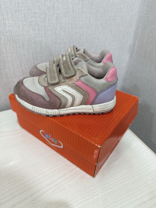 Детский обувь для девочек