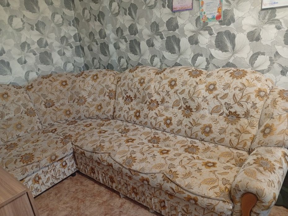 Продам угловой диван