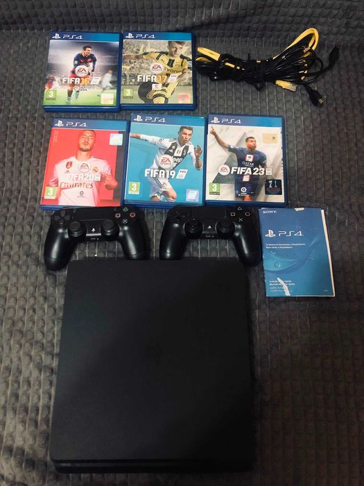 Vand consola Sony PlayStation 4 SLIM, 500GB, 2 controller,5 jocuri, SH