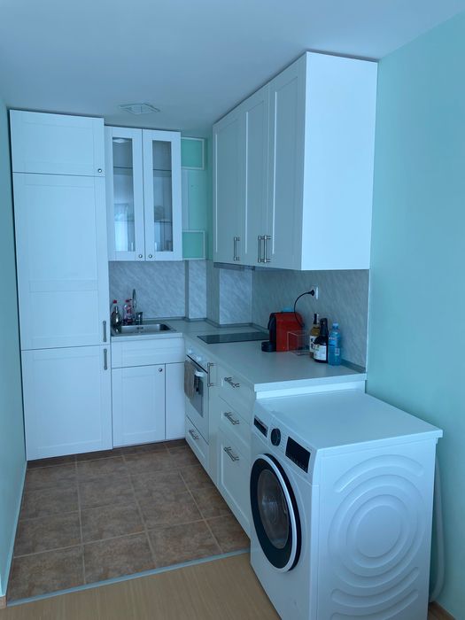 Дава се под наем Двустаен апартамент в к.к. Св.Св. Константин и Елена - 58 кв.м за 306 € - Снимка #2