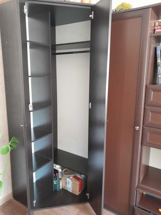 Шкаф угловой и горка