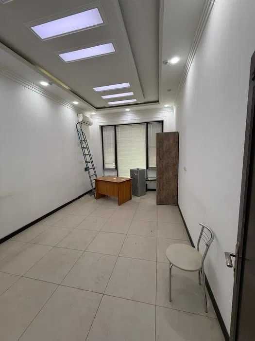 АРЕНДА здание вдоль дороги, Яккасарайский р-н 700м2