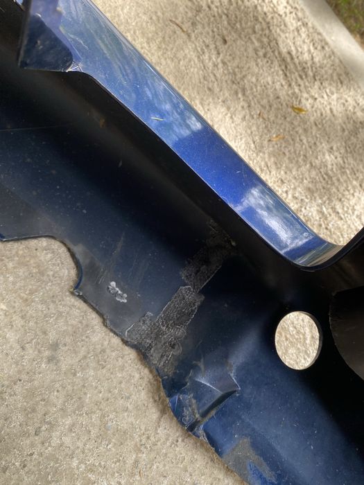 Продавам оригинална предна броня М техник Е46