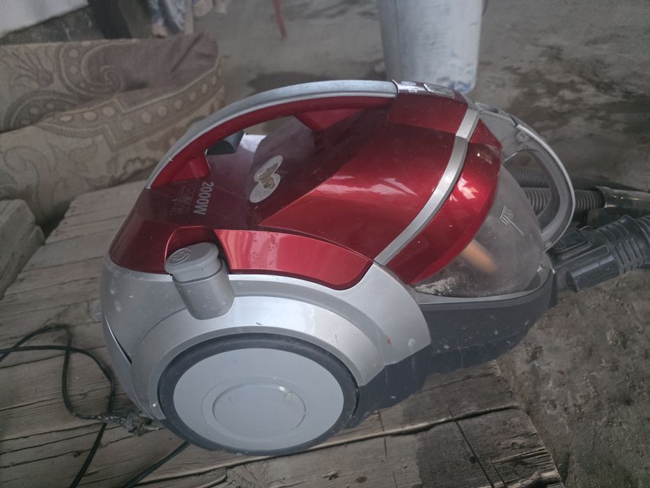 Пылесос        lg