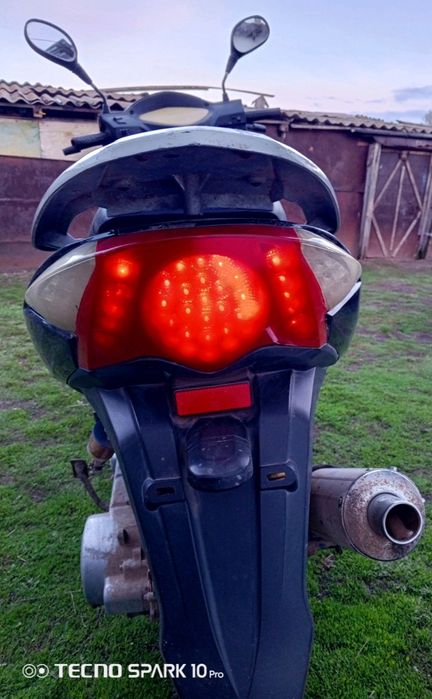 Скутер sharp 150кубов