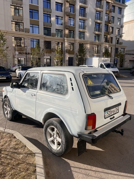 Продам Ваз 2121. Первый хозяин.
