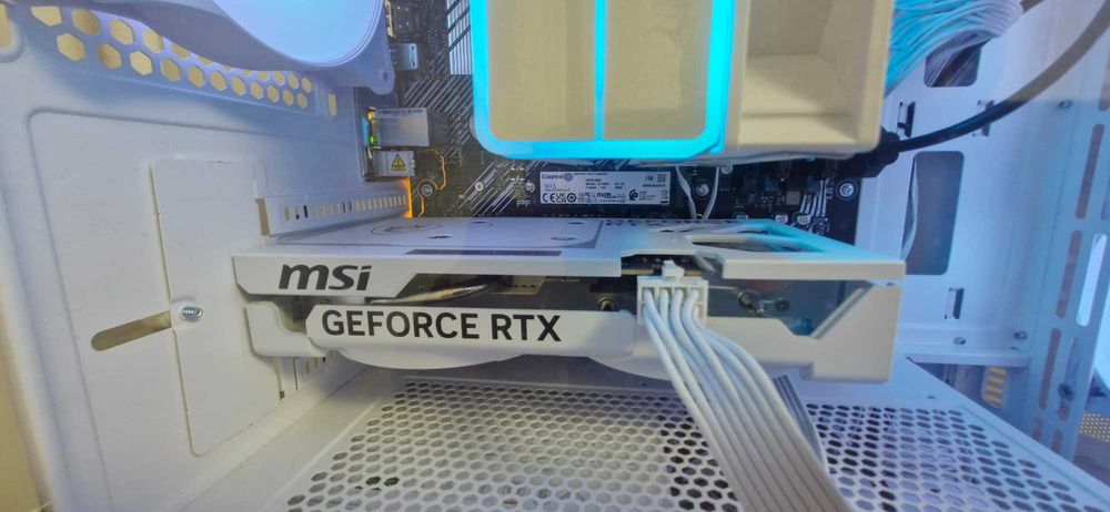 Gaming PC WHITE | RTX 5060 8GB Ryzen 5 5600 32GB DDR4 RAM 1TB SSD NVMe