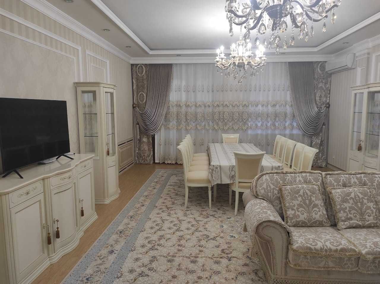 New building metro oybek 4 room 3 bed 3 bath. The Irish Pub.: 2 700 у.е. -  Аренда долгосрочная Ташкент на Olx