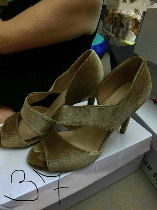 Дамски обувки , само мерени