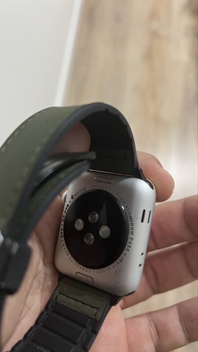 Продам Apple watch 3