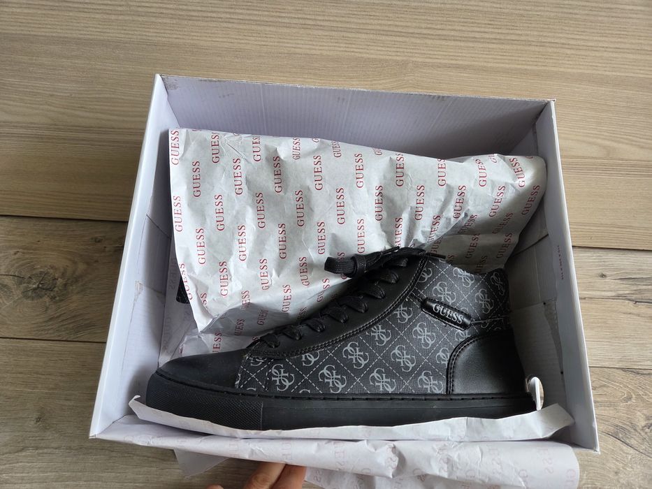 Оригинални Guess обувки