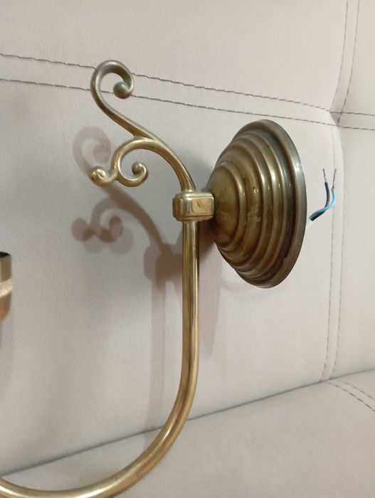 Полилей полилеи лампа лампи