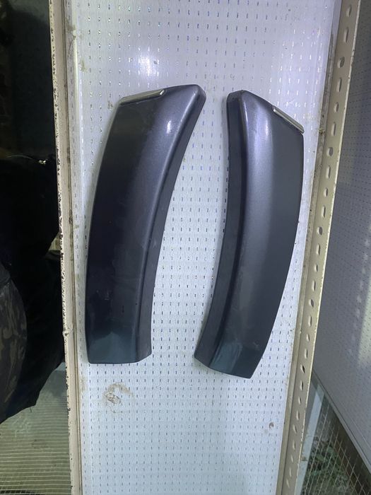 Молдинги накладки на 124 мерседес