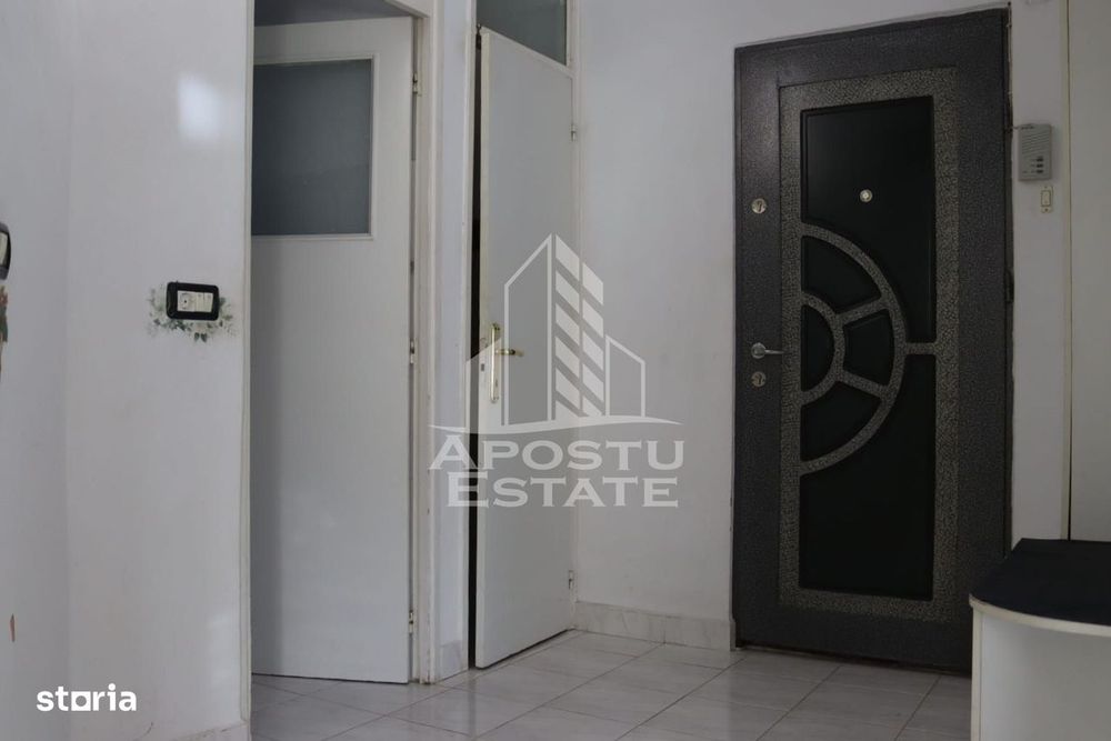 Apartament 3 camere,2 bai, Micalaca Malul Muresului
