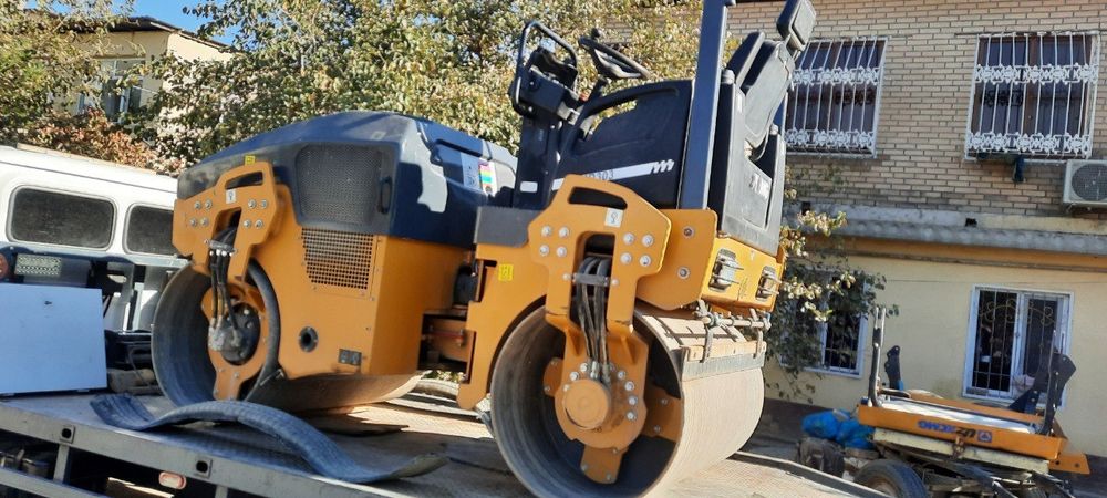 Двухвальцовый каток