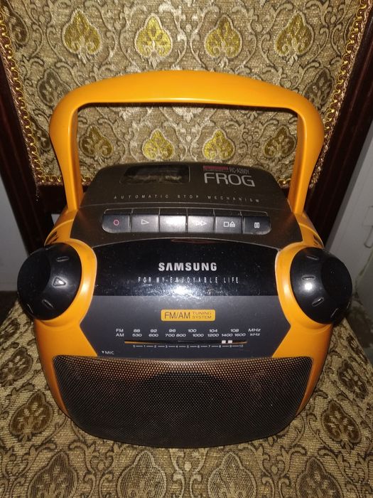 Samsung, магнитофон-радио.
