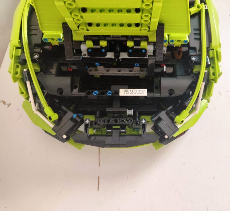 Lamborghini Sian FKP 37 – Голям LEGO Technic модел (Реплика, 3700+ части)
