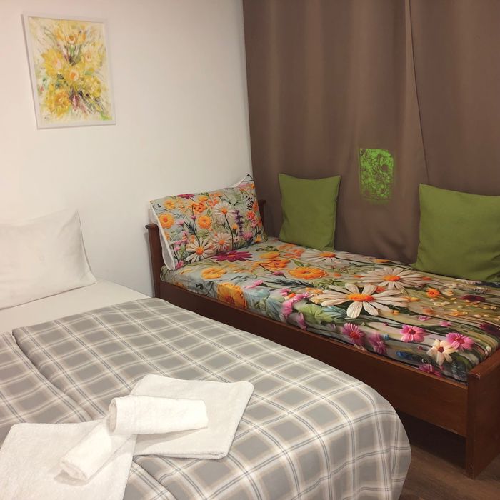 Студио Орхидея до МУ, ВВМУ и ИУ - Варна