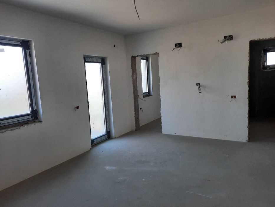 Pantelimon Ilfov,p+1+pod,5cam 3bai,teren334mpproprietate,acces f bun,comision 0%