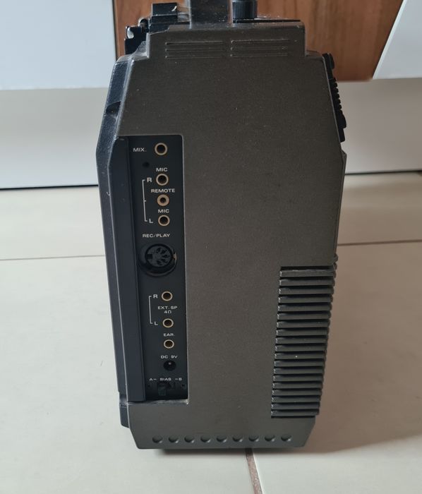 Hitachi TRK-5190EW Boombox Radio Casetofon Vintage Retro Vechi