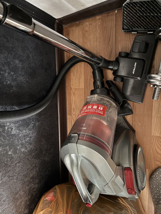 Продам пылесос срочно