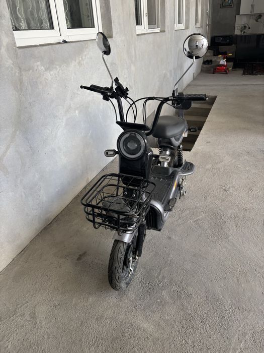 Elektron skutr 50 km soatiga