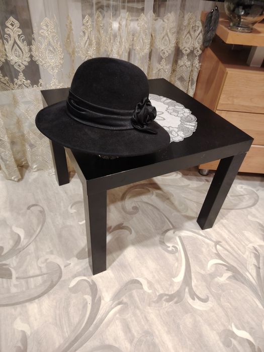 Продам шапки б/у