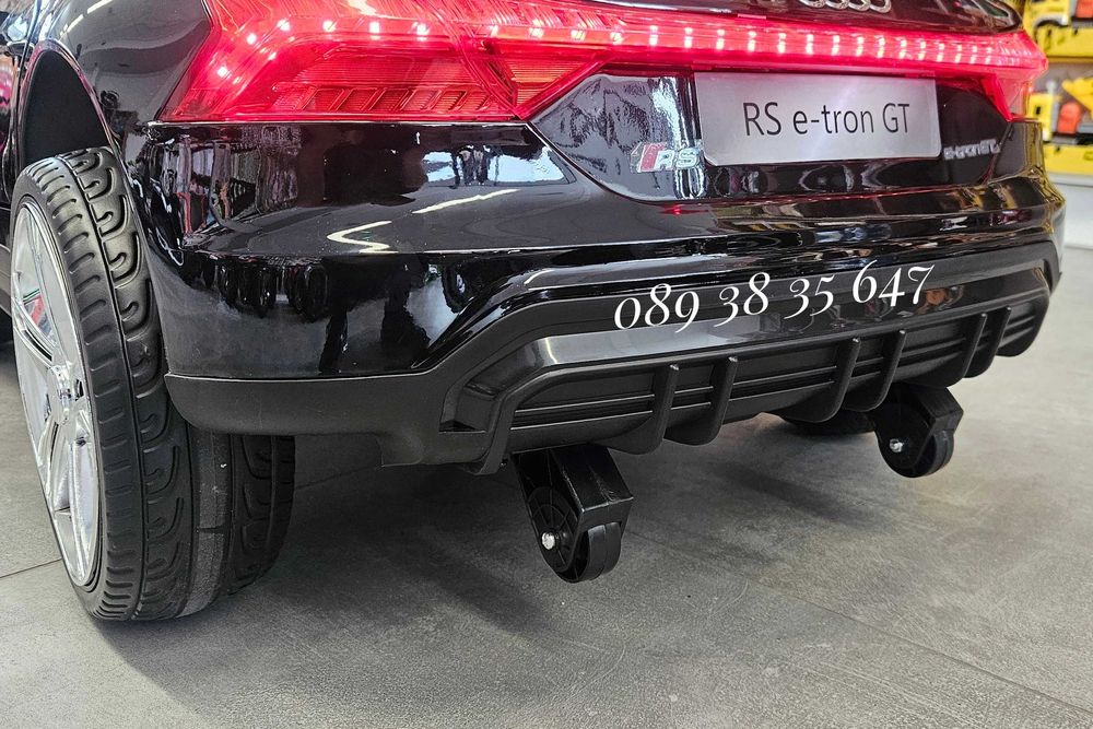 ТОП ЦЕНА!НОВО!Акумулаторна кола AUDI RS E-TRON GT с 12V,EVA гуми,USB