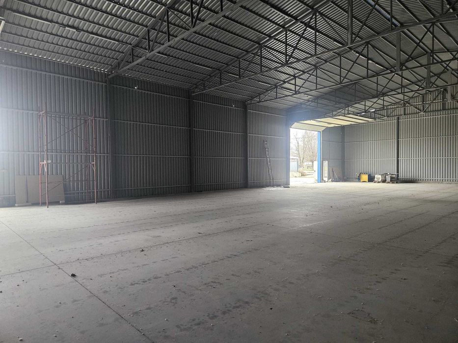 De inchiriat hala Carpinis 800 mp