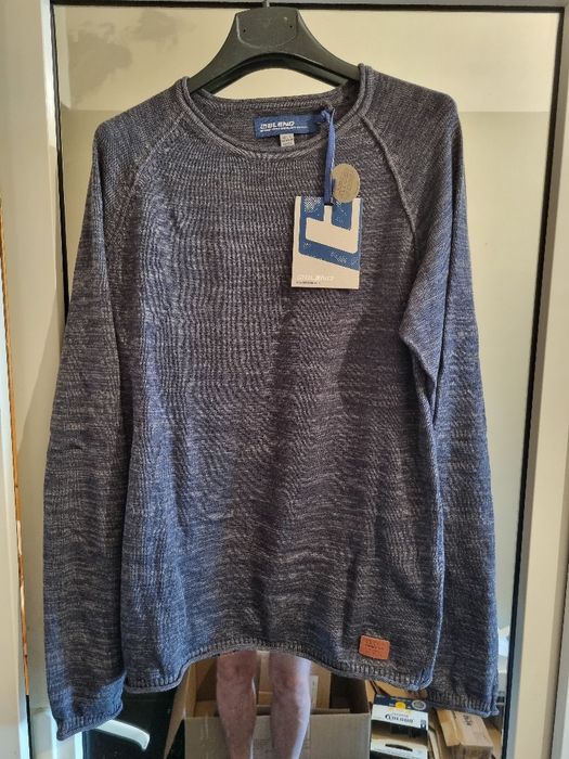 Pulover barbati (bluza) Blend. Marimea M. Nou