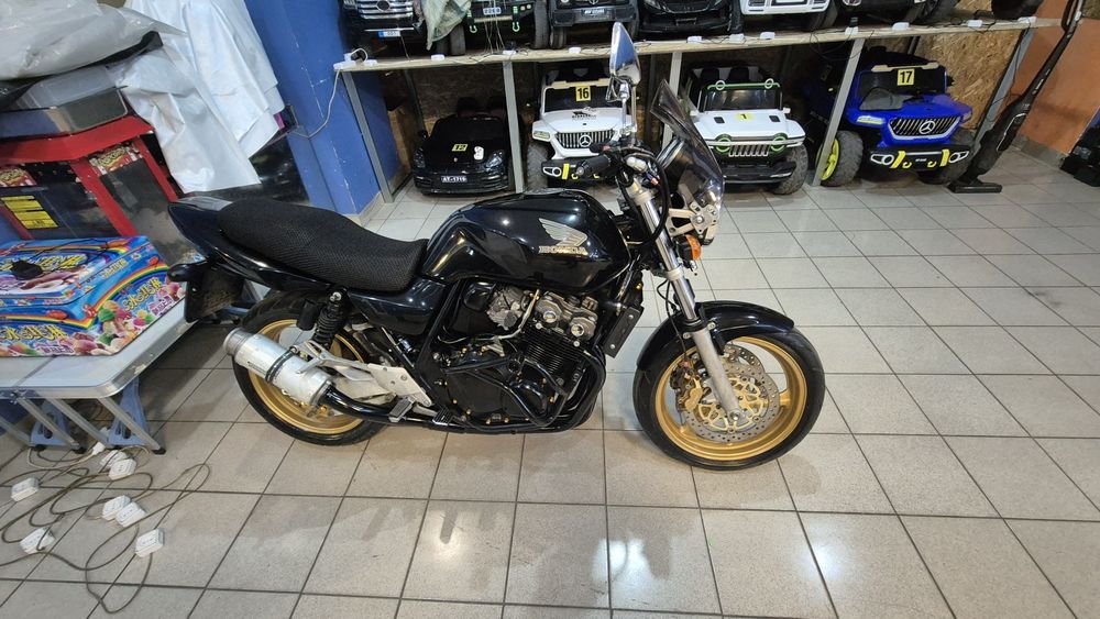 Продам мотоцикл honda sb400 sf2