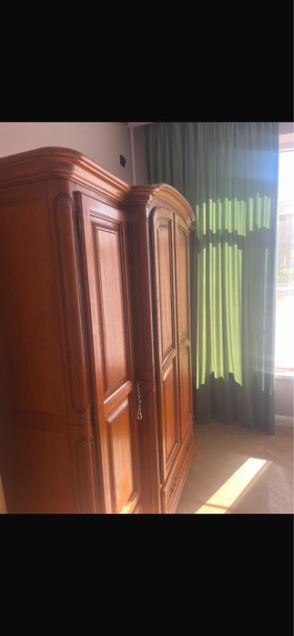 Продаю спальный гарнитур