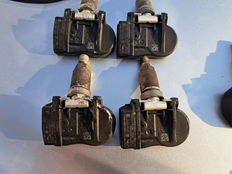 4бр. TPMS датчици вентили БМВ F10 G30 E60 X5 сензори гуми Мерцедес
