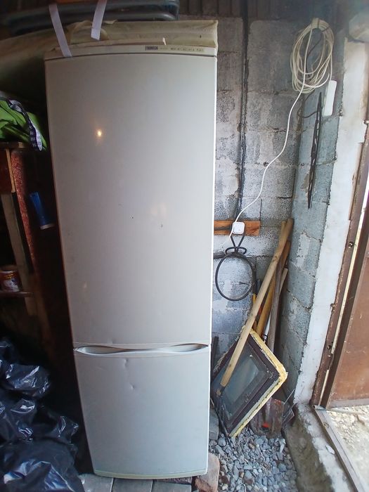 Продам холодильник Атлант, рабочи