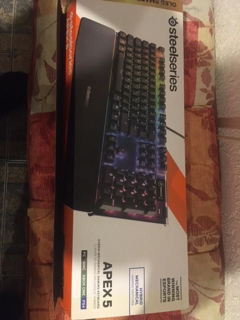 Tastatura Gaming Steelseries Apex 5